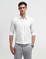 Arrow Manhattan Slim Fit Solid Shirt
